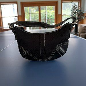 Coach Hobo Signature Shoulder Bag